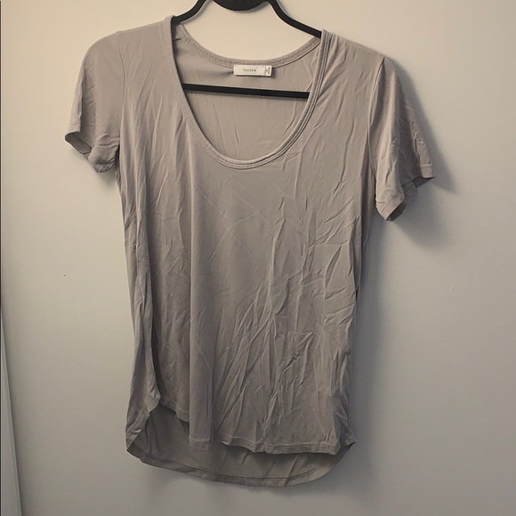 grey/taupe scoop neck tshirt from aritzia - Picture 1 of 4
